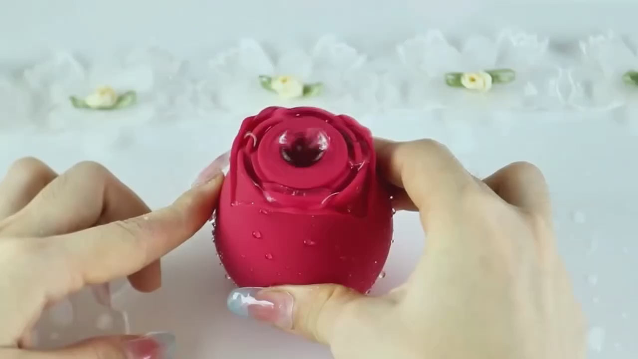 Succionador Clitorial Premium en forma de Rosa